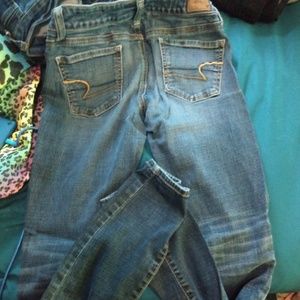 2 pairs of ae jeans